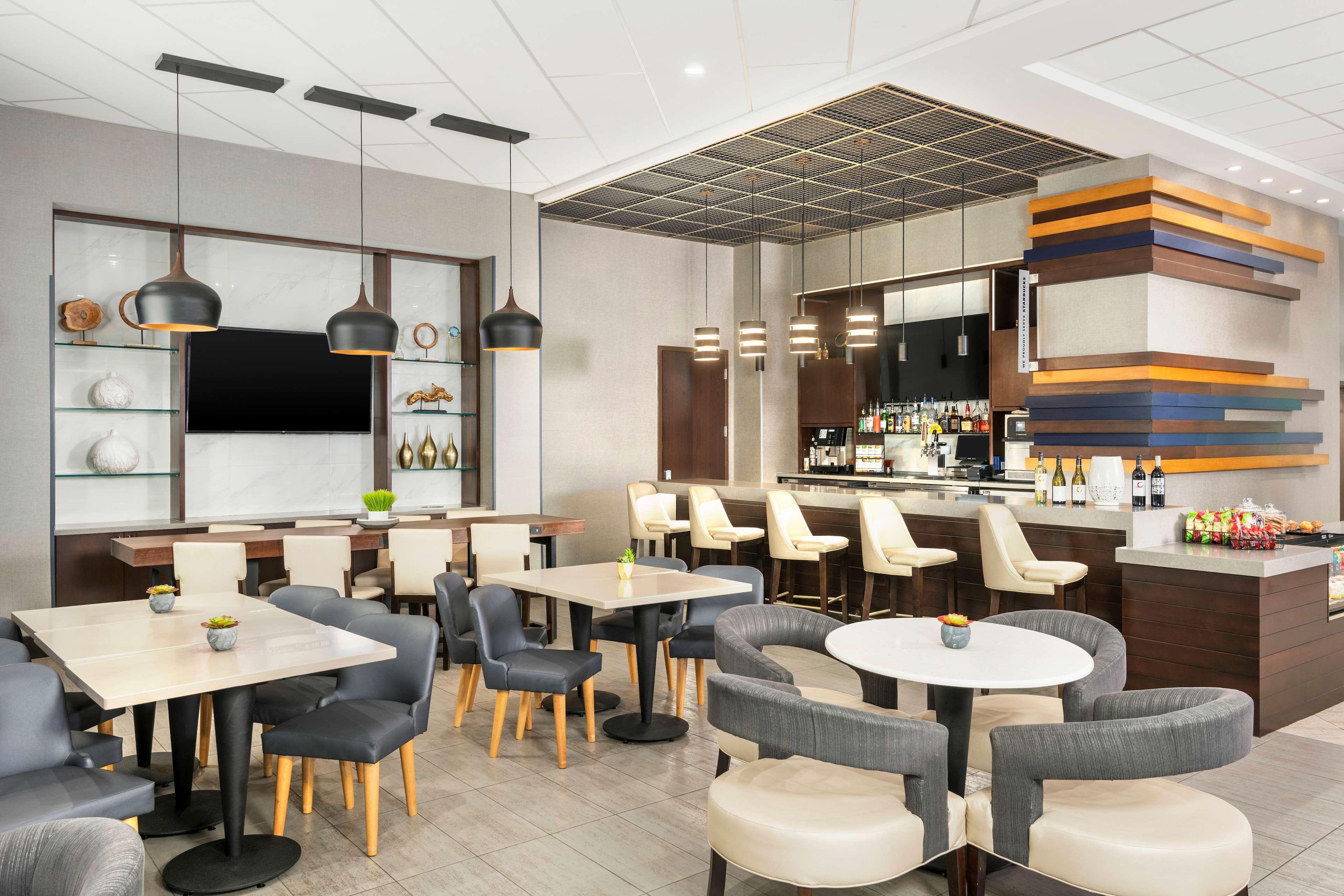 Hyatt Place Greenville Downtown Zewnętrze zdjęcie