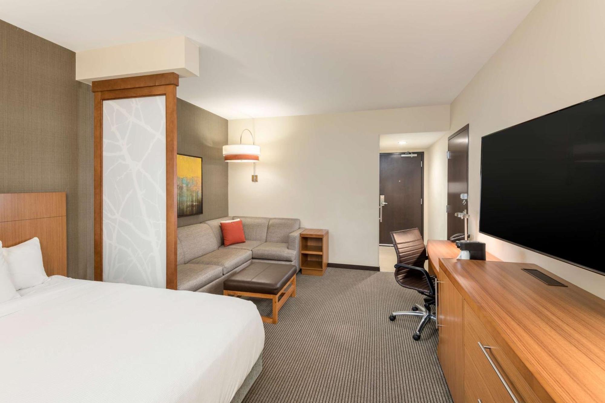 Hyatt Place Greenville Downtown Zewnętrze zdjęcie